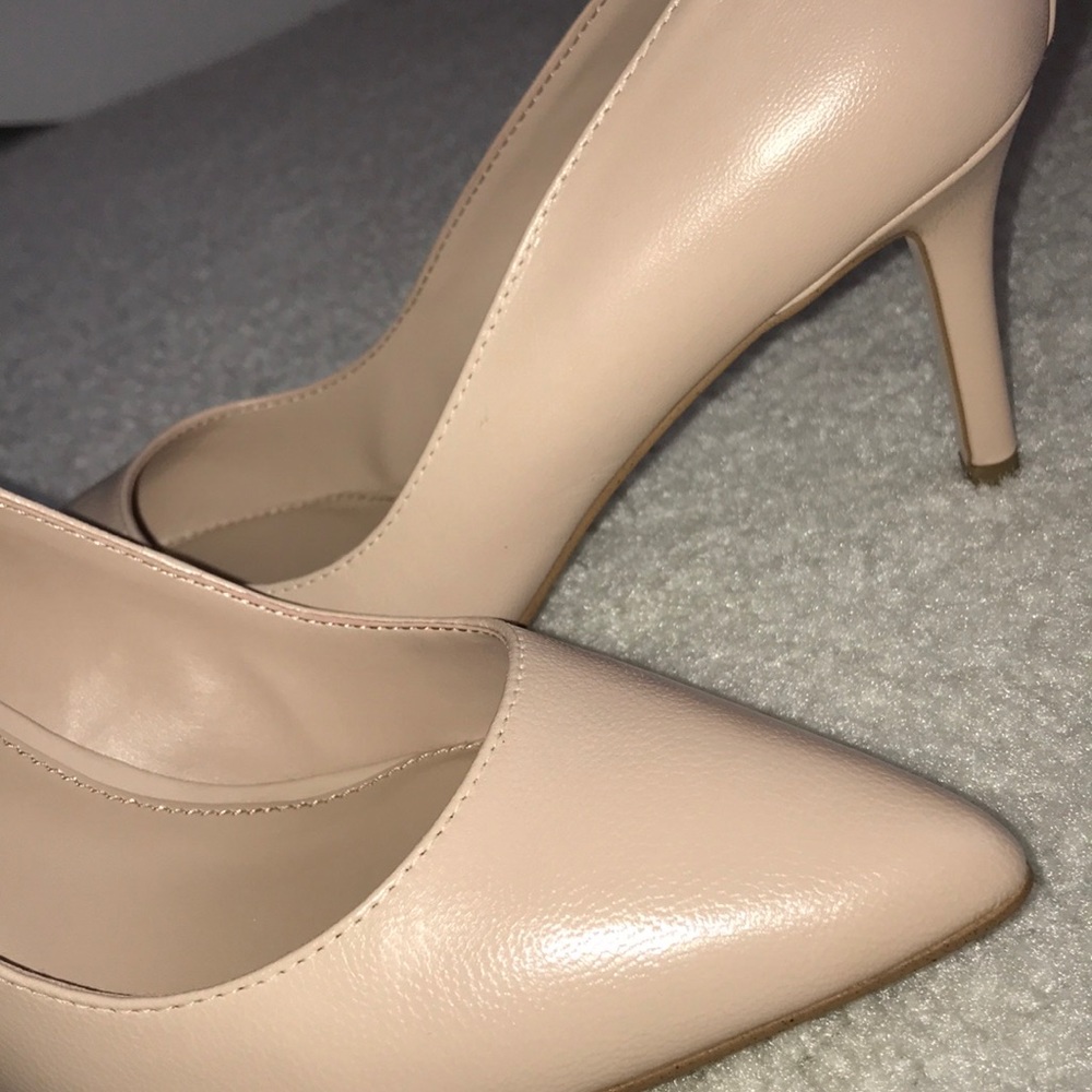 Nude pumps 😍💖 (NWT)